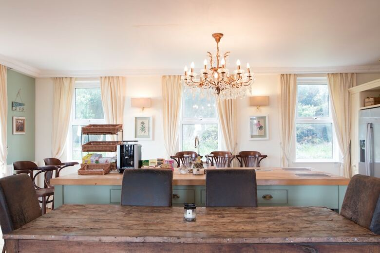 Bed & Breakfast Knock Rushen House