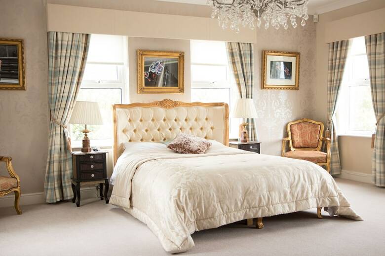 Bed & Breakfast Knock Rushen House