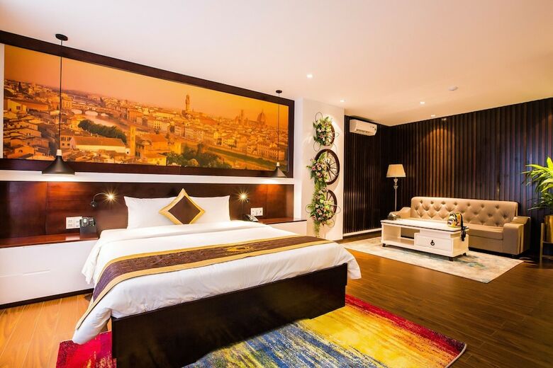Hotel Khach San Tuong VI