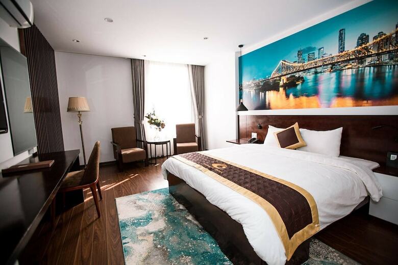 Hotel Khach San Tuong VI