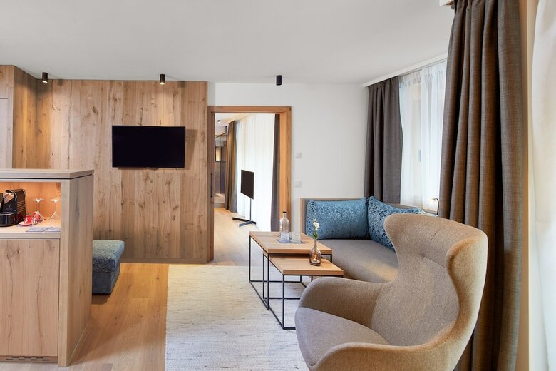 Hotel Die Hochk�nigin ? Magic Mountain Resort
