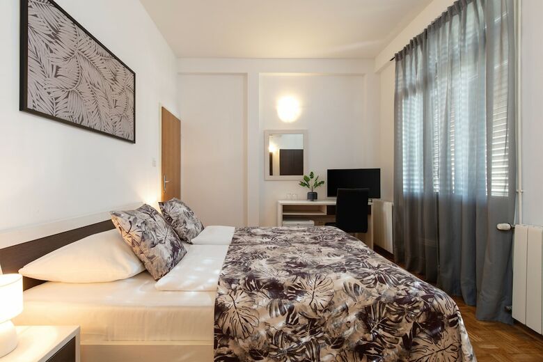 Hotel Apartments Amigos