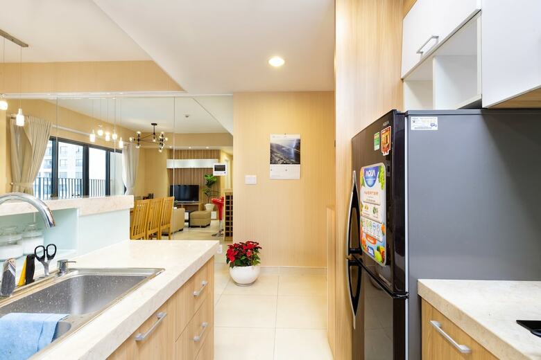 Ellie Apartment And Hotel