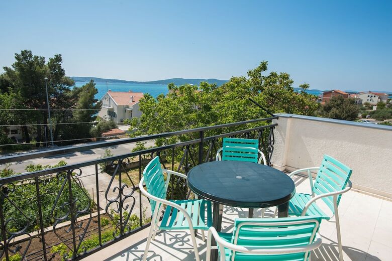 Apartments Lucija I Marko