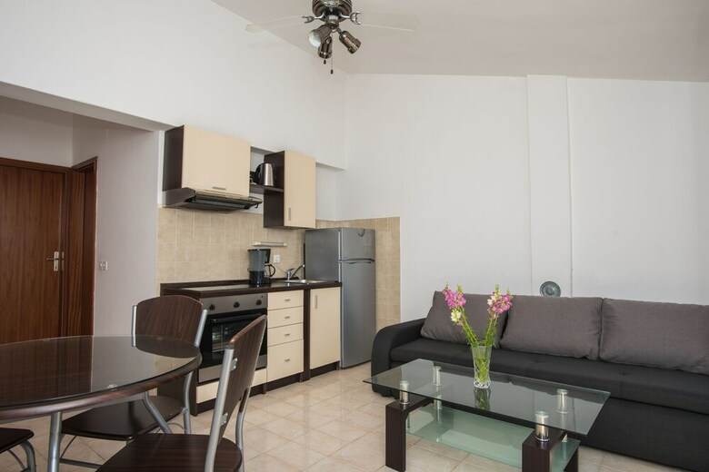 Apartments Lucija I Marko