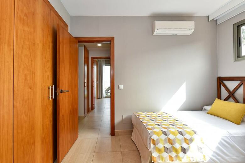 Par 4 Villa 9 With Pool In Salobre