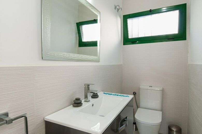 Beachfront Apartment Las Burras Fa03