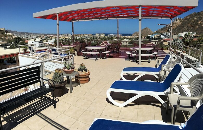 Cabo Paraiso Condo And Studio