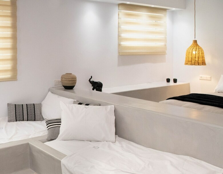 Pebble Luxury Suite By The Sea
