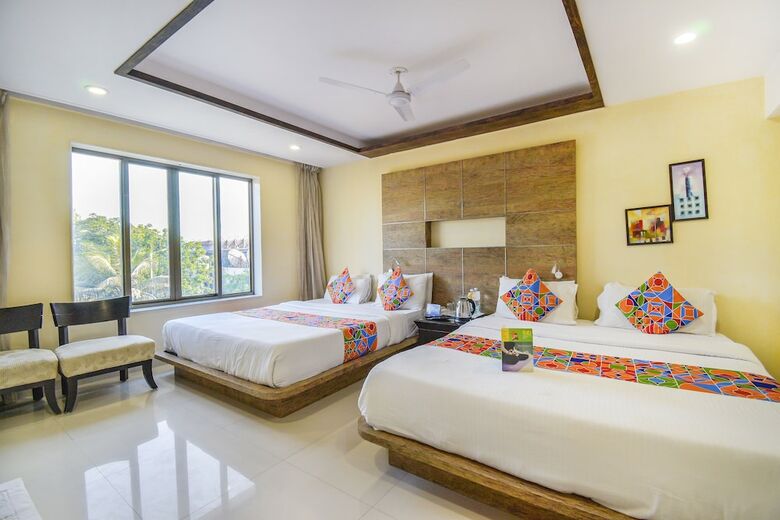 Fabhotel Om Sai International