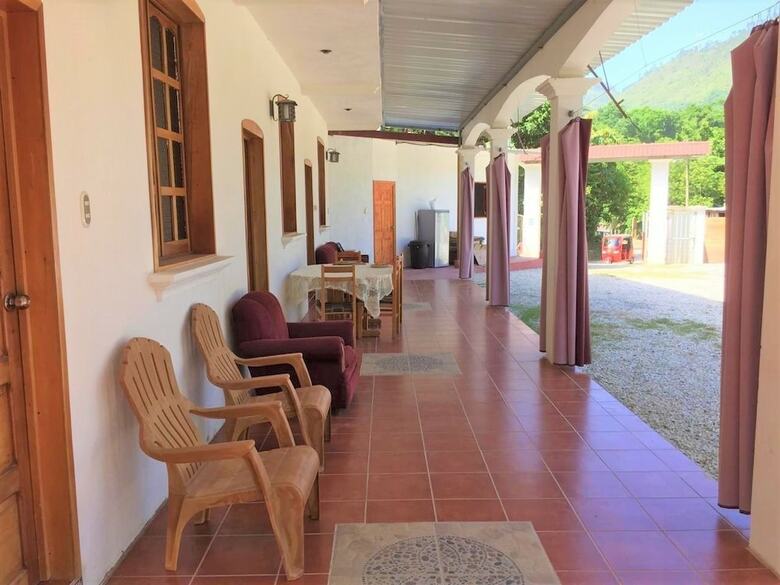 Lauris Hotel