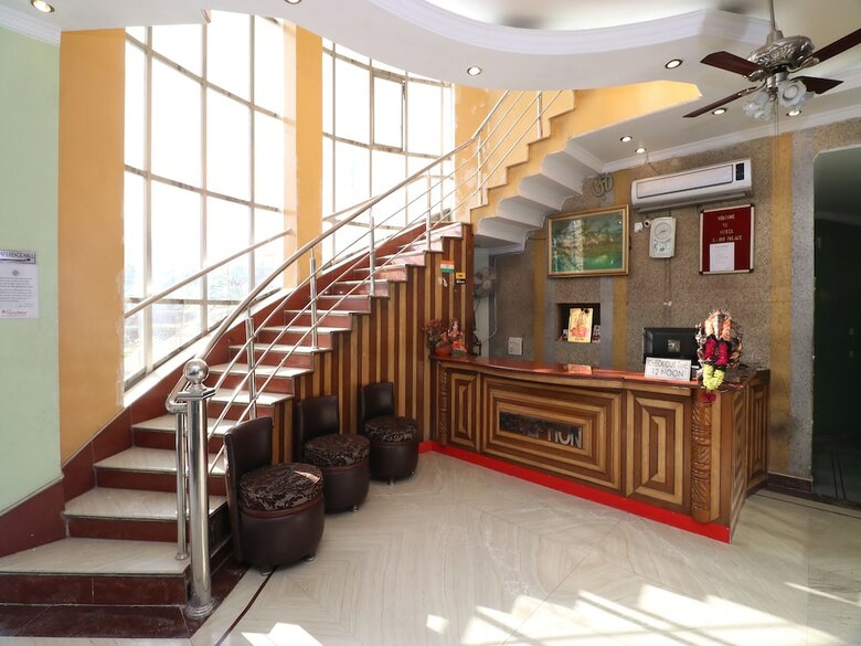 Oyo 24340 Hotel Laxmi Palace