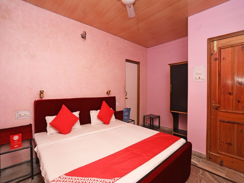 Oyo 37264 Hotel Chiranjeev