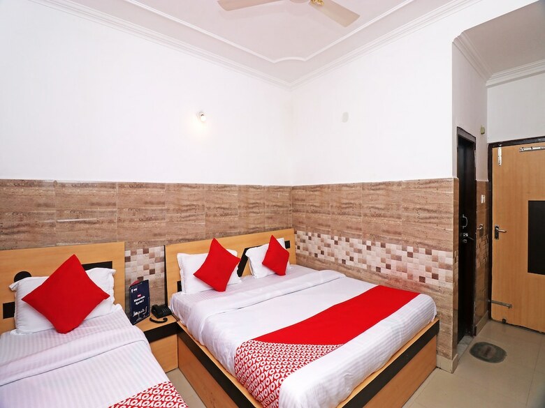 Hotel Oyo 18916 Shyam Residency