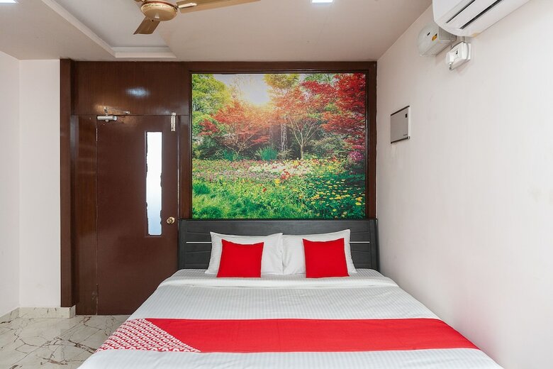 Hotel Oyo 26677 Pmr Guest Inn
