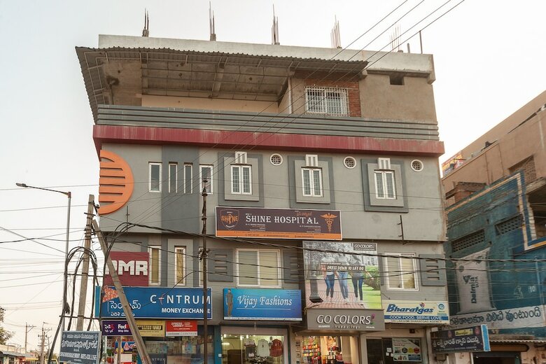 Hotel Oyo 26677 Pmr Guest Inn