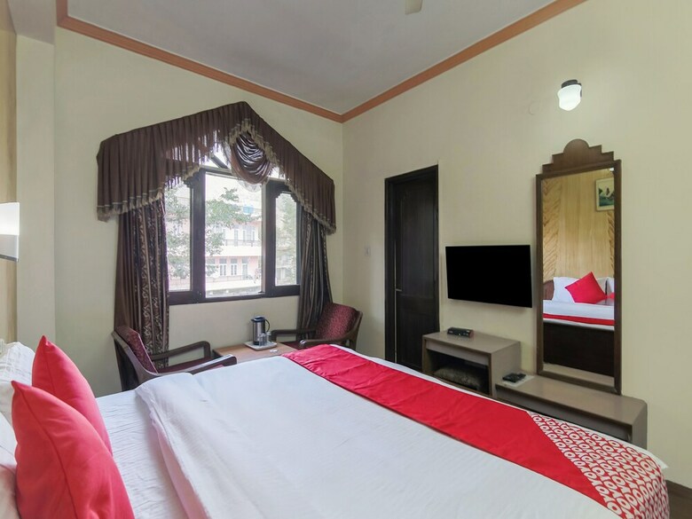 Oyo 22958 Hotel Ambusha Resort