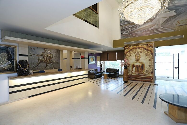 Capital O 30972 Hotel Centrum