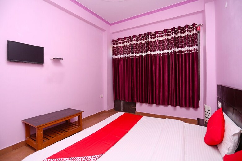 Oyo 19406 Hotel Janta Palace