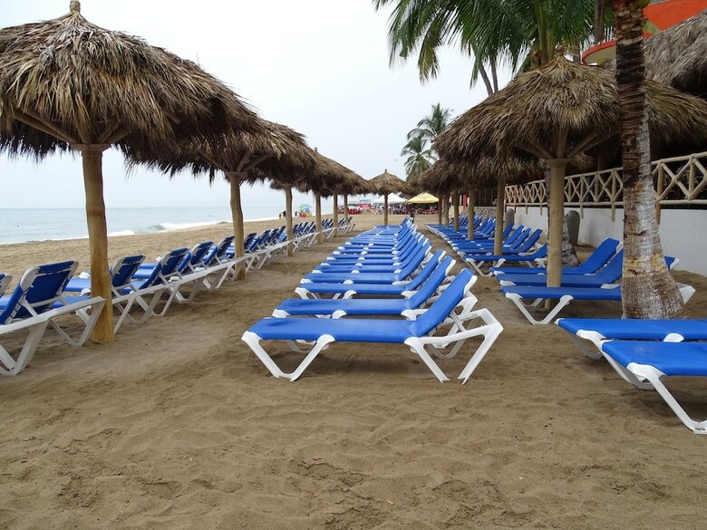 Hotel Decameron Isla Coral - All Inclusive