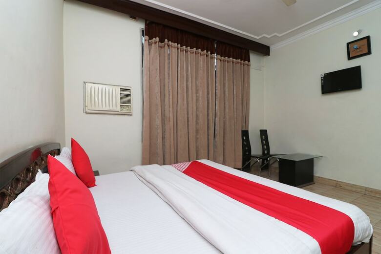 Oyo 29762 Hotel Meridian