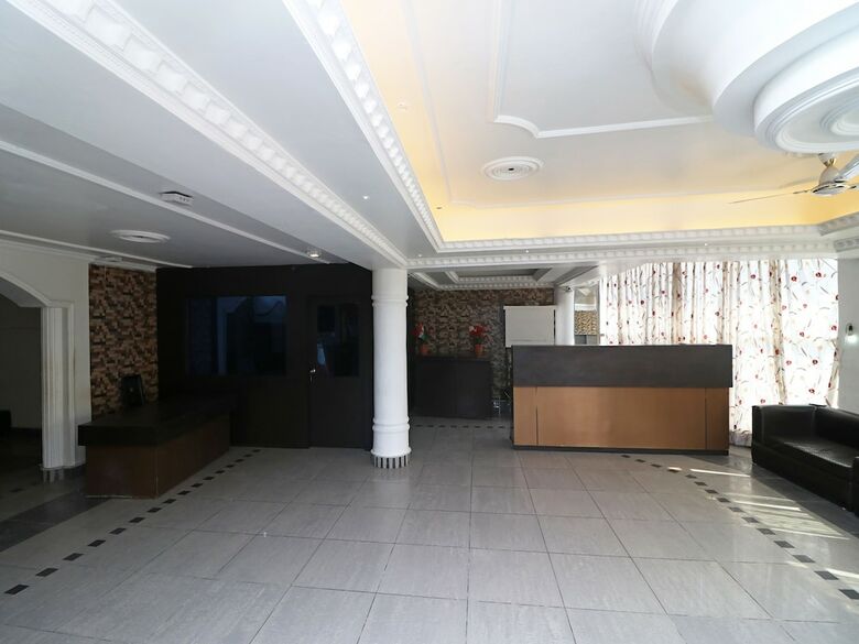 Oyo 29762 Hotel Meridian