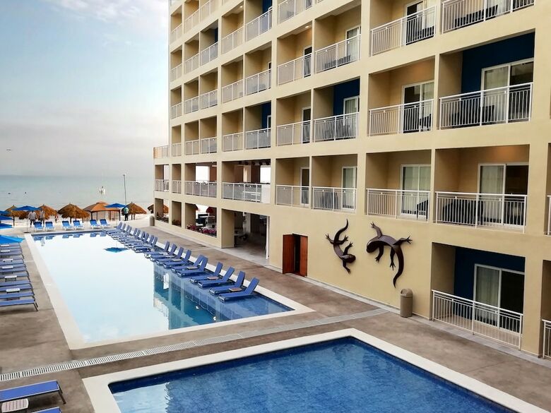 Hotel Decameron La Marina - All Inclusive