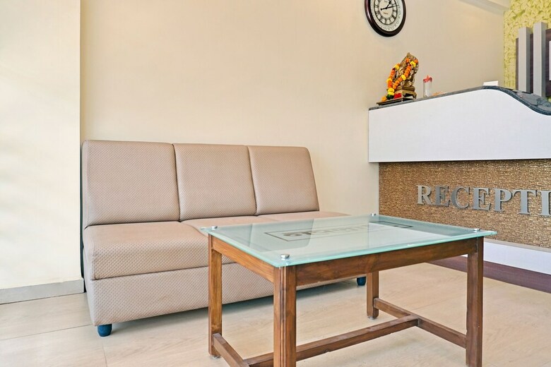 Oyo 29634 Hotel Navalai Pride