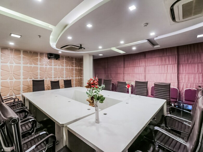 Oyo 36315 Miu Eco Hotel