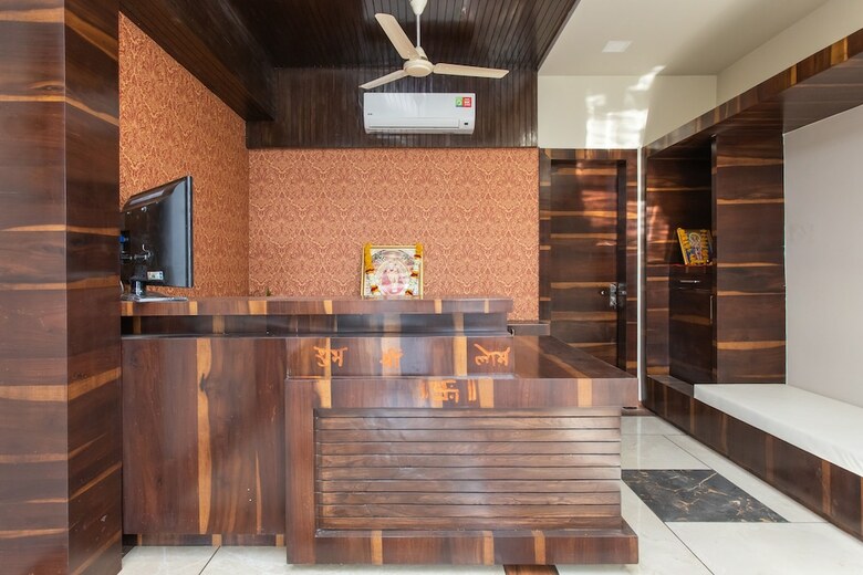 Oyo 23640 Hotel Sai Kripa