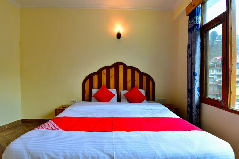 Hotel Oyo 30367 Rr Villa