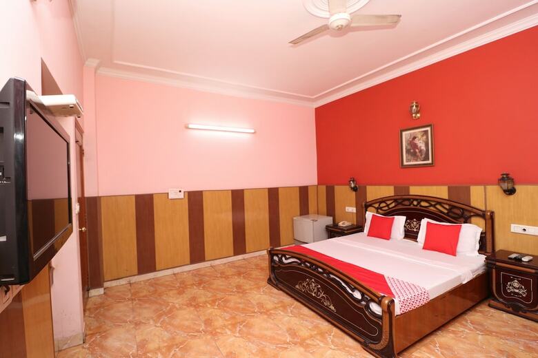 Hotel Oyo 35965 Kishore Castle