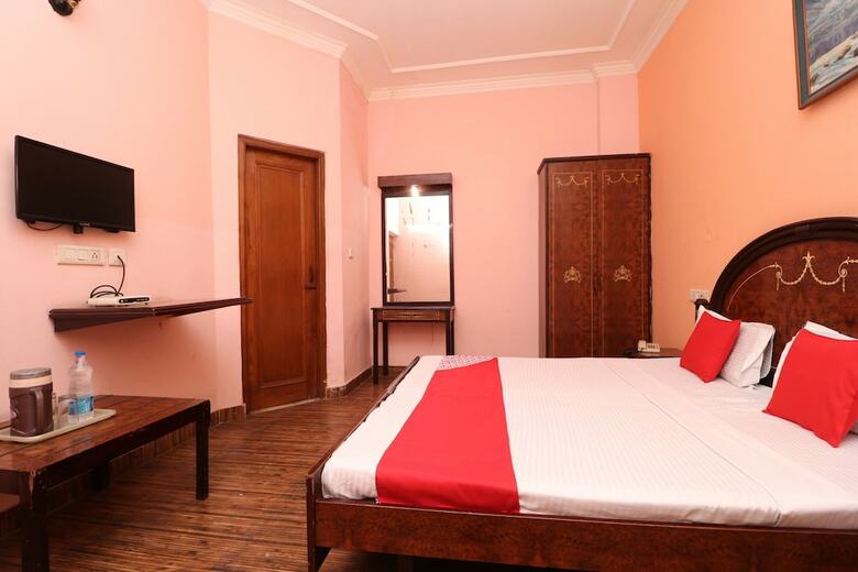 Hotel Oyo 35965 Kishore Castle