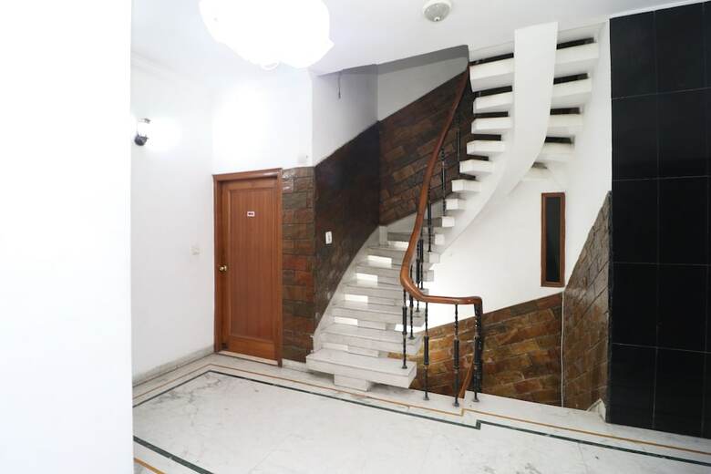 Hotel Oyo 35965 Kishore Castle
