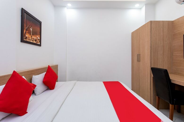 Oyo 27658 Hotel New Mohit Regency
