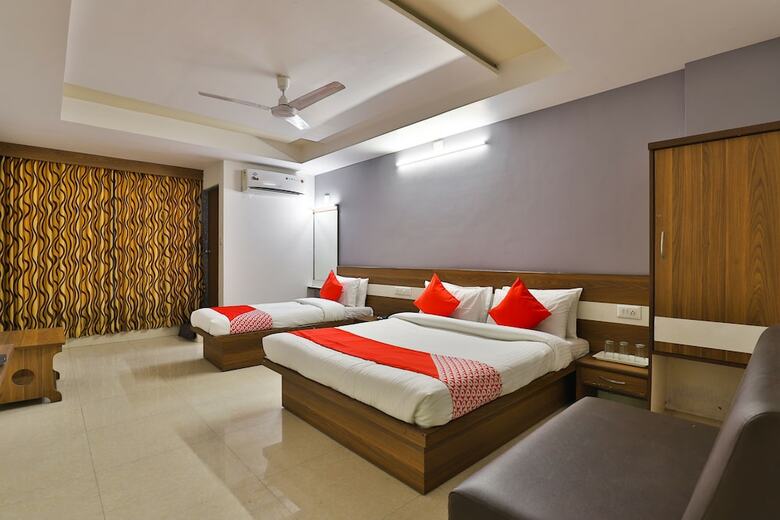 Oyo 2557 Hotel Tirupati