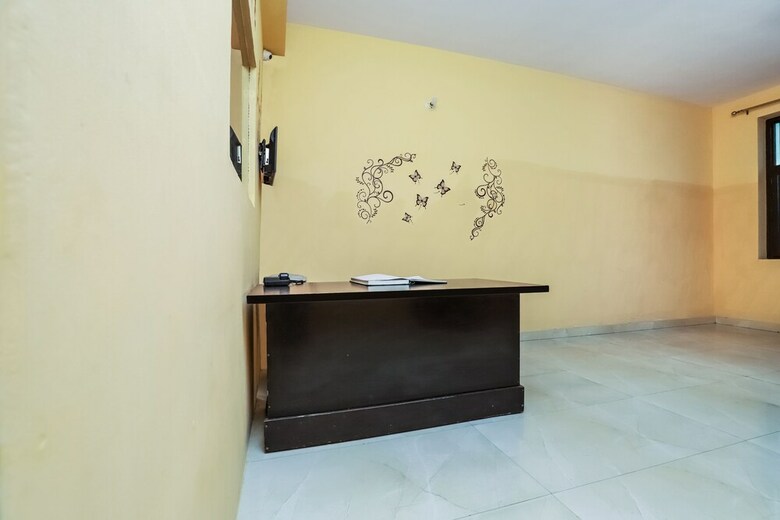 Oyo 37194 Hotel Royal India