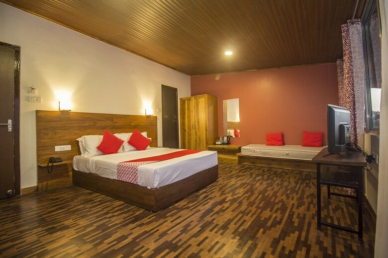 Hotel Capital O 26706 Namah Stay