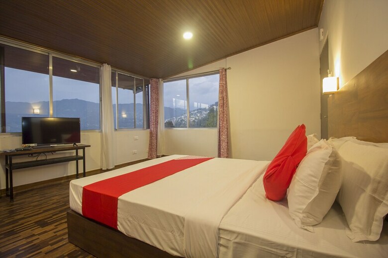 Hotel Capital O 26706 Namah Stay