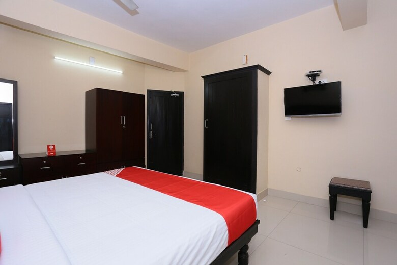 Hotel Oyo 28588 Rock Rose
