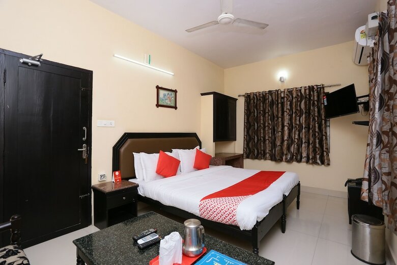 Hotel Oyo 28588 Rock Rose