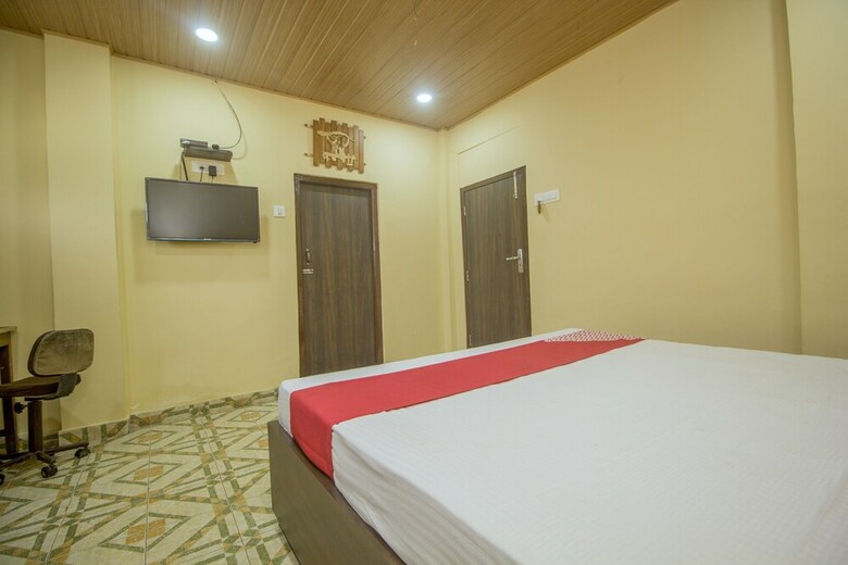 Oyo 26867 Hotel Silk Route Station