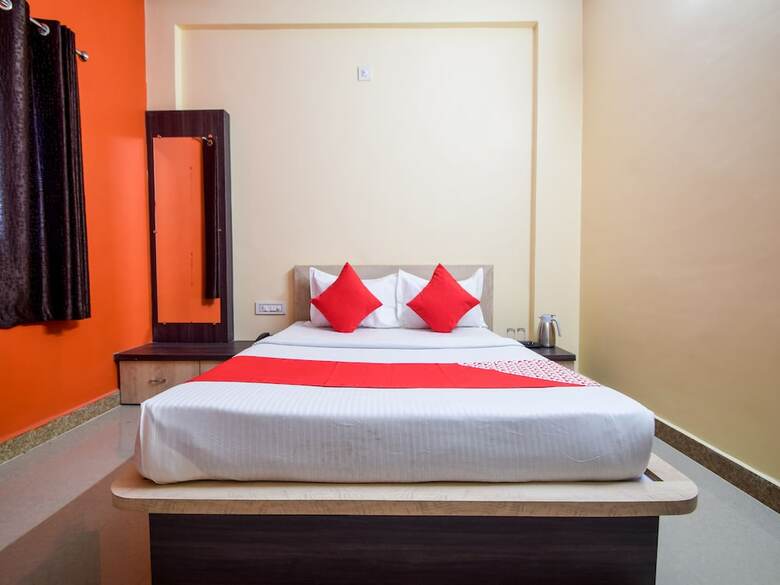 Oyo 19758 Hotel Narayani Palace