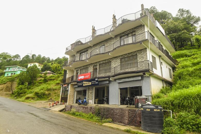 Hotel Oyo 15438 Vivek Nomadic