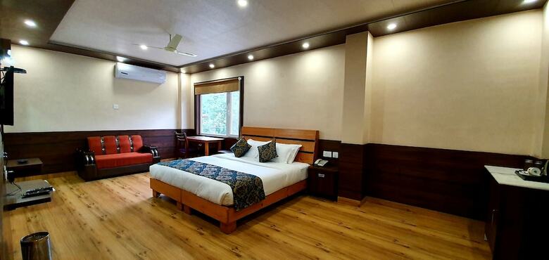 Hotel Buddha House Himalayan Brothers