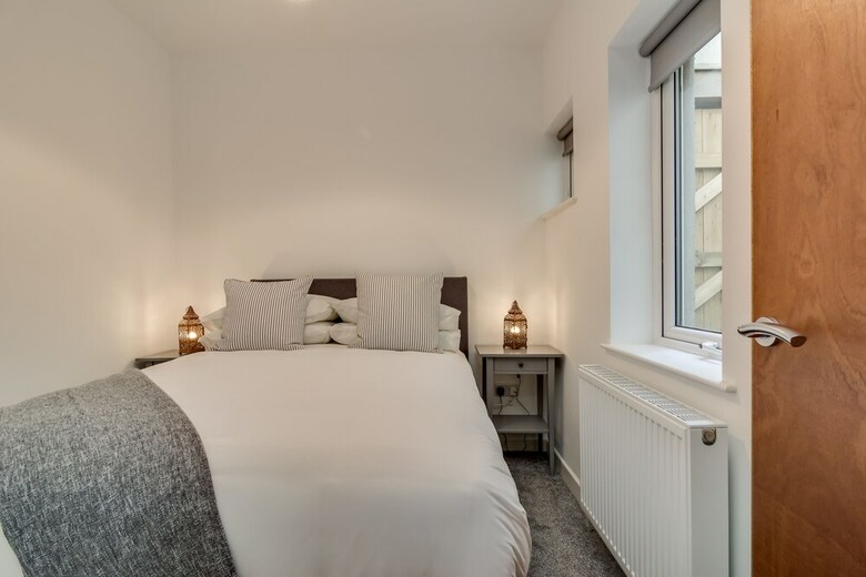 Meadowbank Place