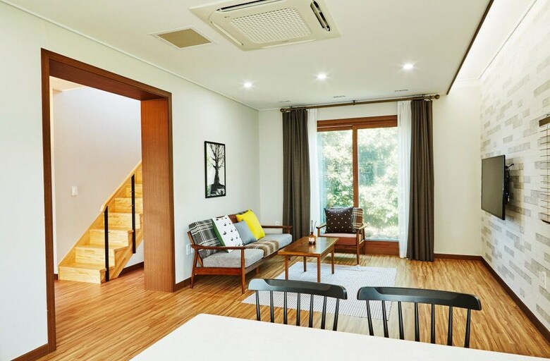 Pension Baco Home 3 & Slow Mansion