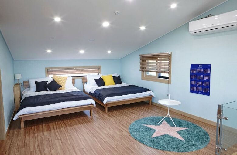 Pension Baco Home 3 & Slow Mansion