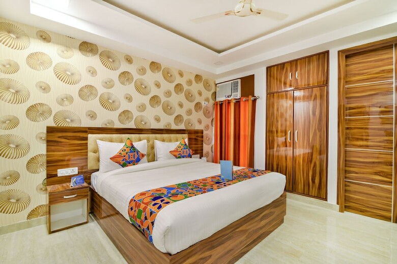 Fabhotel Pearl Suite