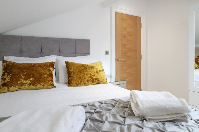 Hanover House Apartments